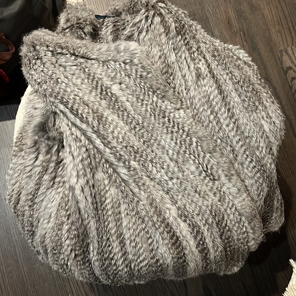 Real Rabbit Fur Vest - Picture 2 of 5